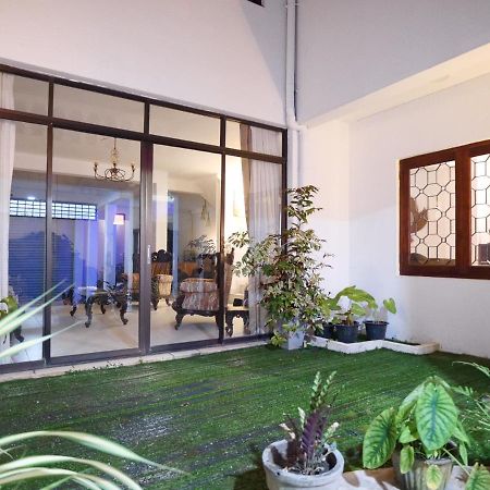 Hotel Elegance Oasis, Colombo 3 Zewnętrze zdjęcie