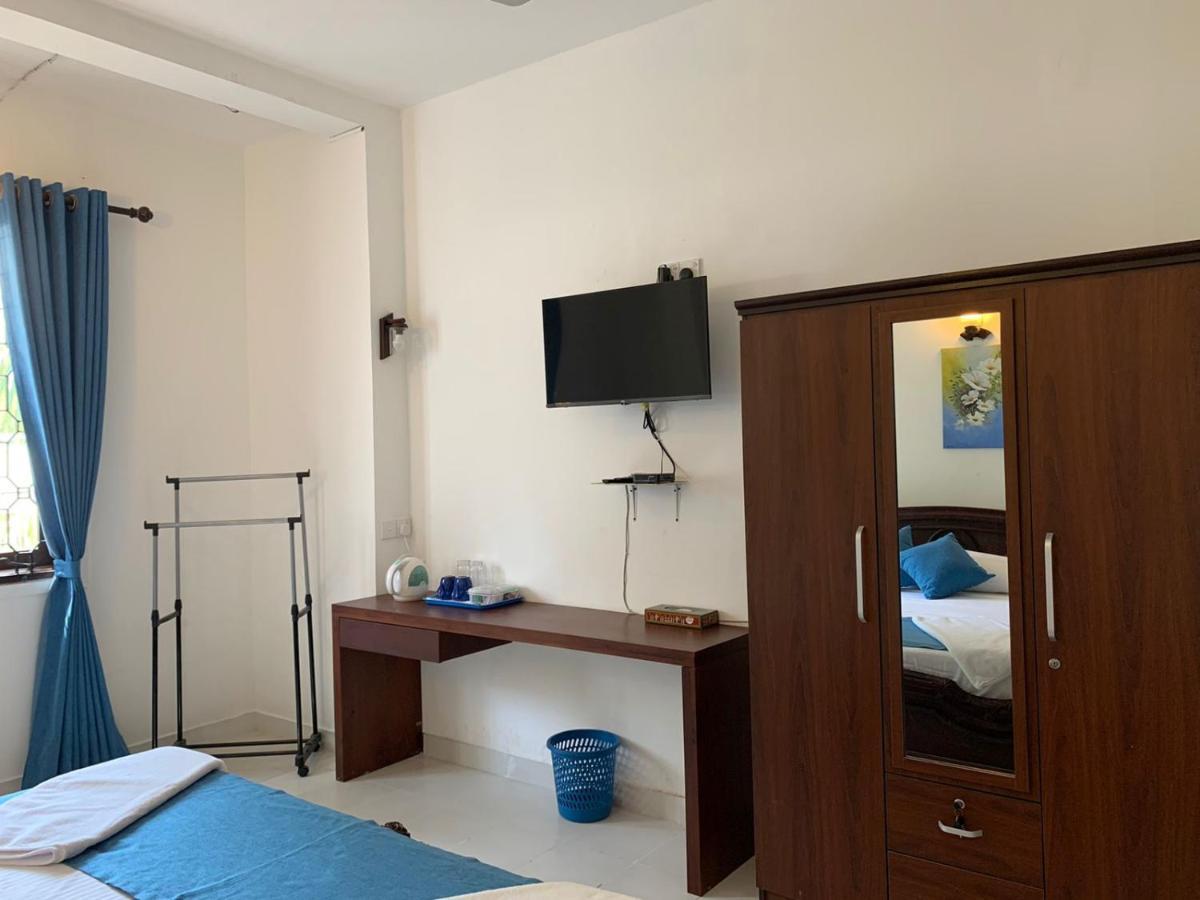 Hotel Elegance Oasis, Colombo 3 Zewnętrze zdjęcie